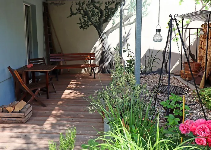 Modern Apartment With Garden In Wismar