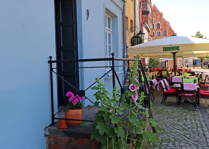 Modern Apartment With Garden In Wismar