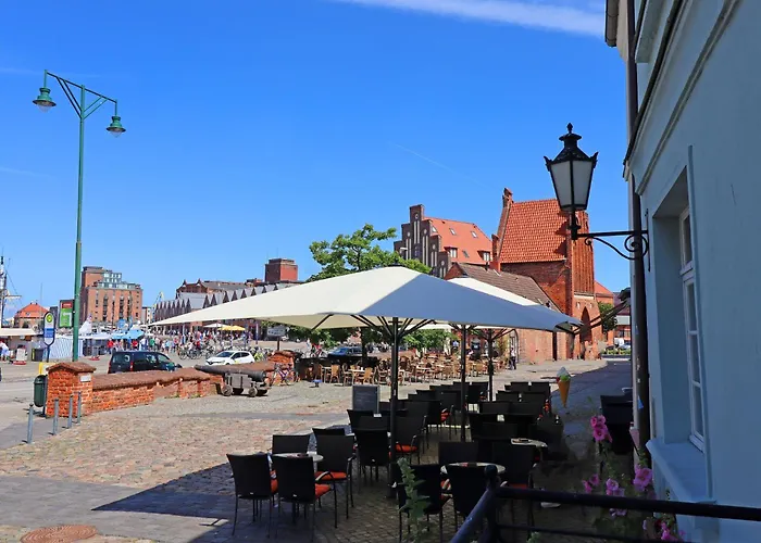 Modern Apartment With Garden In Wismar